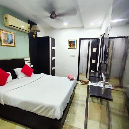 Hotel Laxman Resort Agra  Buitenkant foto