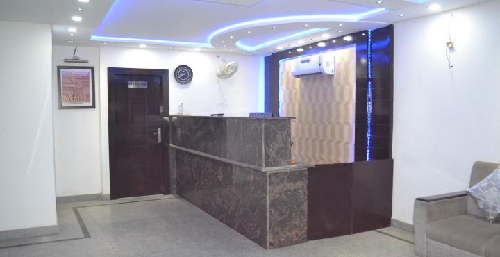 Hotel Laxman Resort Agra  Buitenkant foto