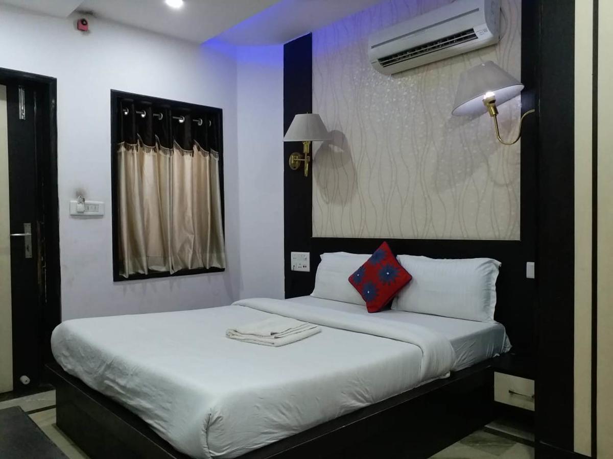 Hotel Laxman Resort Agra  Buitenkant foto